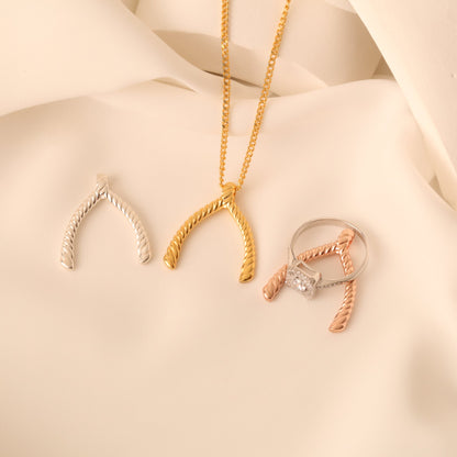 Wiishbone Ring Holder Necklace